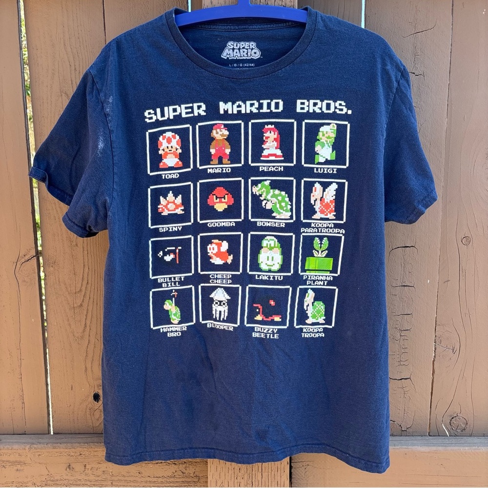 Super Mario Bros. Navy Graphic T-Shirt Size L